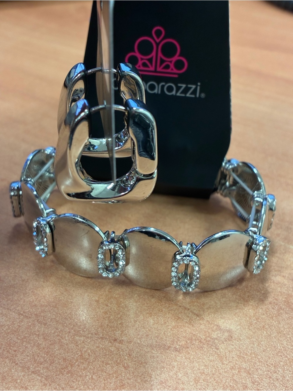Paparazzi Silver Oval Link Bracelet with Rhinestone Accents
